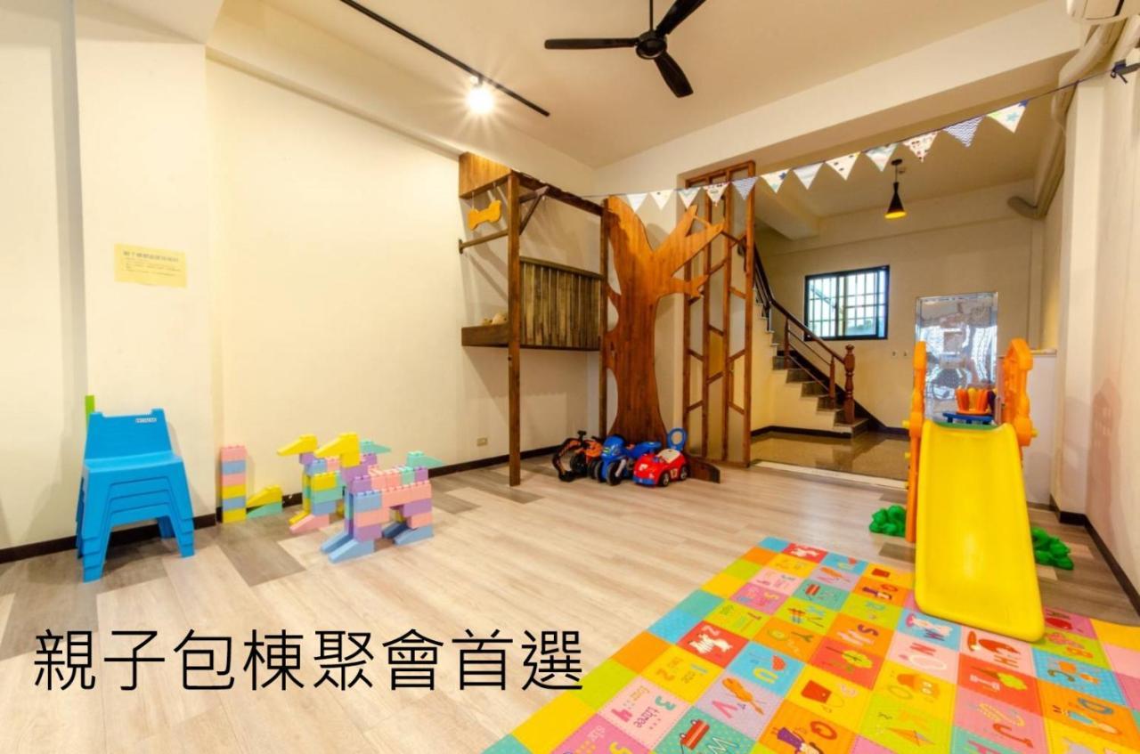 安平宜居包棟 Ktv 民宿-依人數開放房型 Tainan Eksteriør billede
